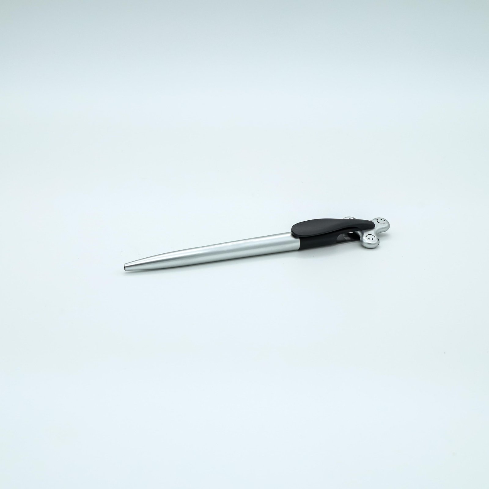 Pen 30