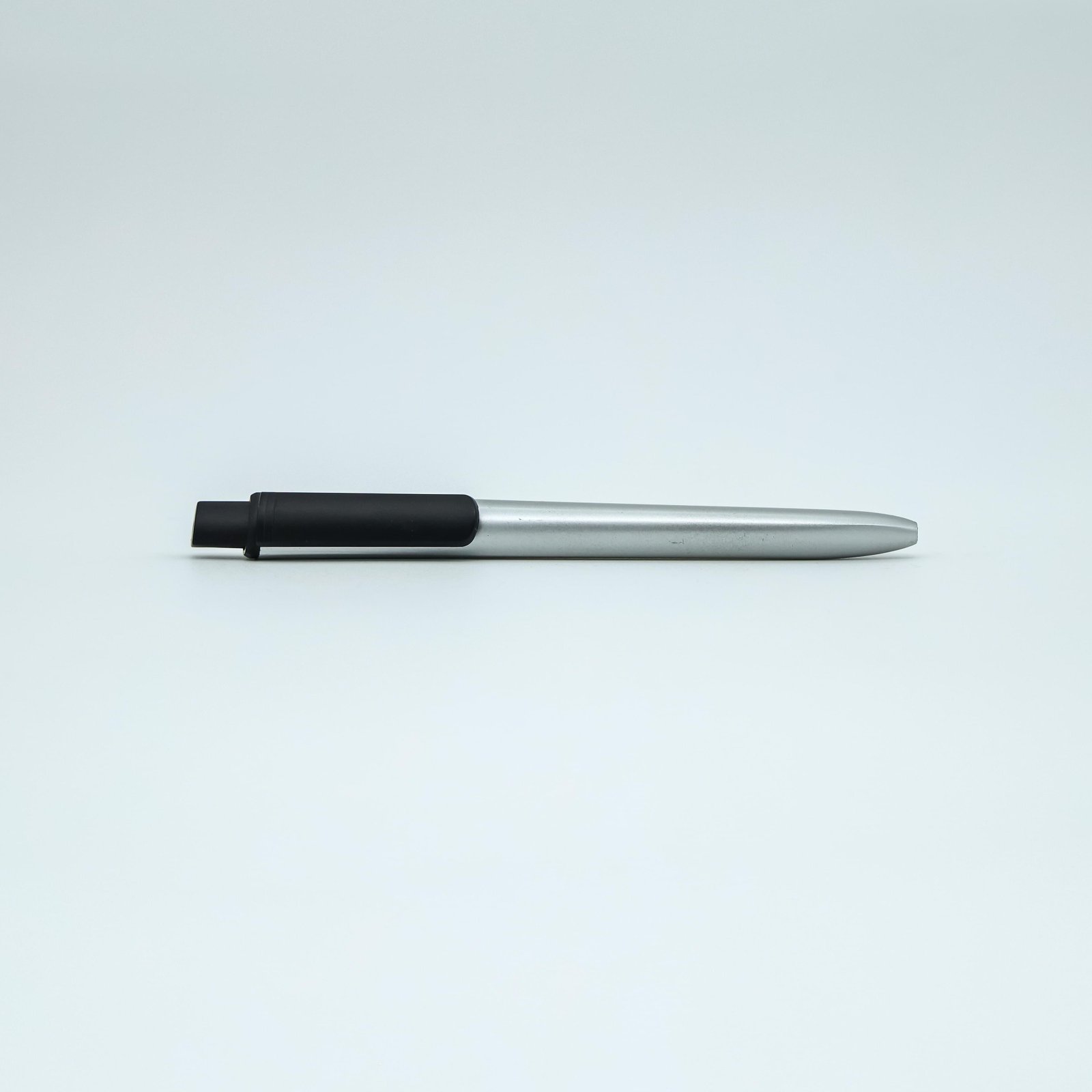 Pen 32